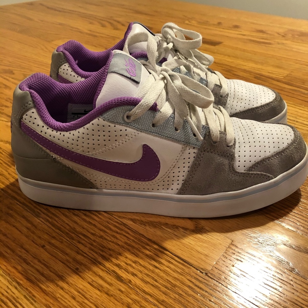 Nike 6.0 white, gray, and purple sneakers